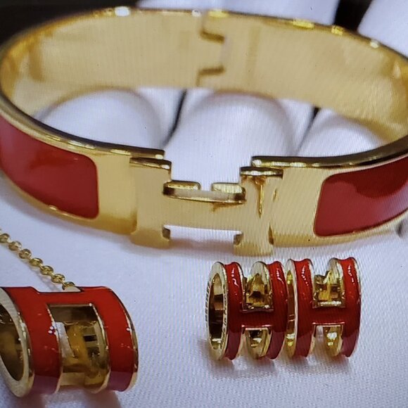 Luxury Clic H Red Bracelet Earrings & Necklace Jewelry Set - Picture 1 of 3